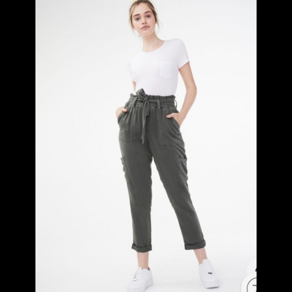 NWT Aero Aeropostale Green Cargo Paperbag Belted High Rise Pants Women's Size XS